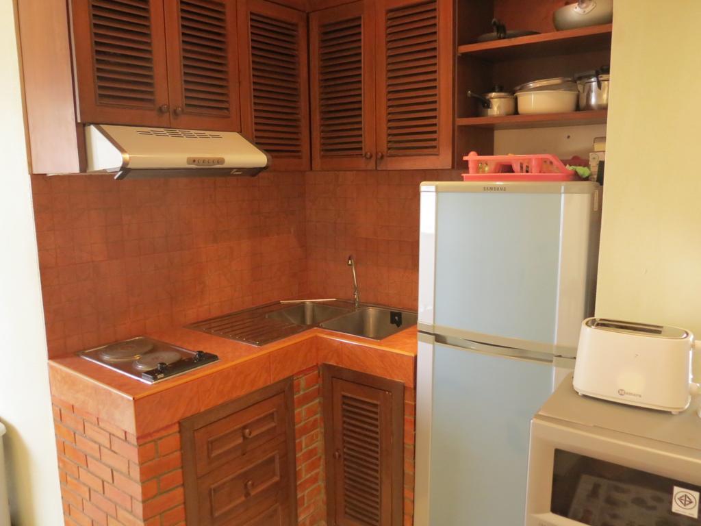Jomtien Plaza Suite Apartments Δωμάτιο φωτογραφία