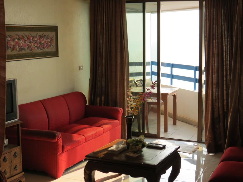 Jomtien Plaza Suite Apartments Δωμάτιο φωτογραφία