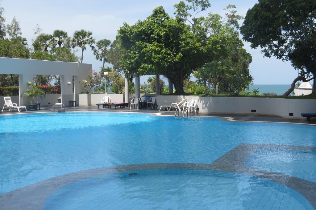 Jomtien Plaza Suite Apartments Εξωτερικό φωτογραφία
